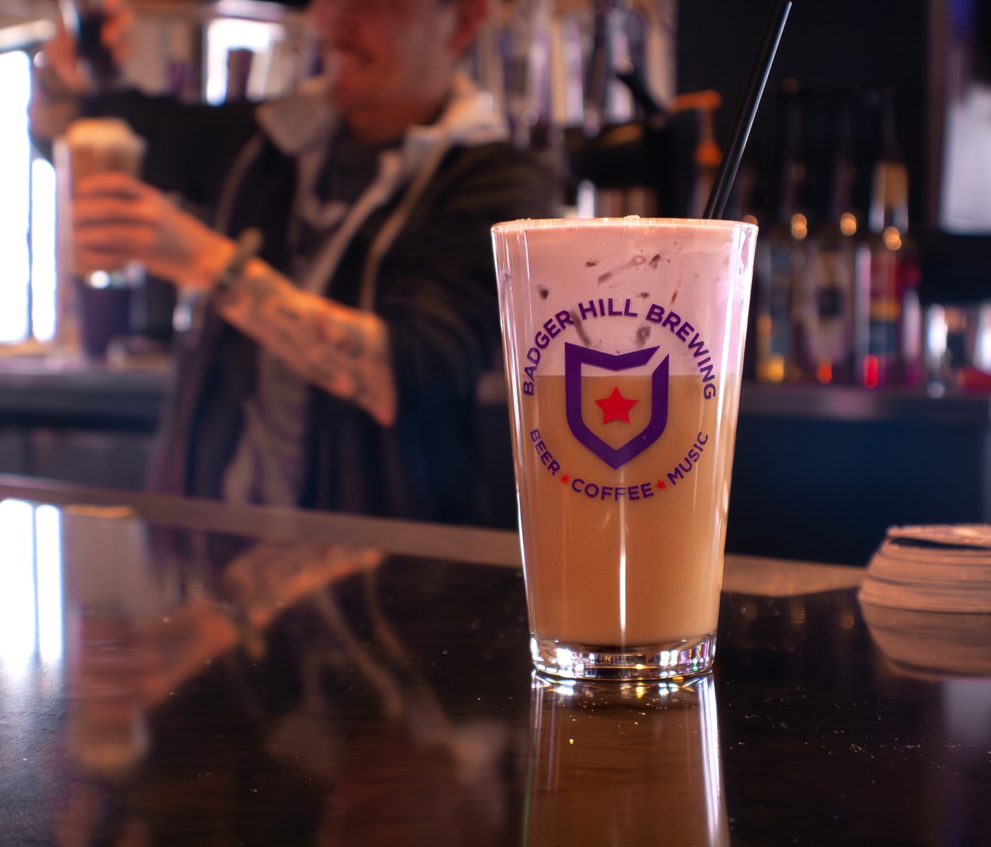 Another Highlight from The Cold Brew Collection (Taylor’s Version) - Lavender Haze Latte
🪻☕️🌫️
Vanilla and lavender cold brew topped with a luxurious blackberry lavender cold foam
🪻☕️🌫️
All drinks in the flight can be made into full-sized versions to enjoy!
🪻☕️🌫️
#lavenderhaze #lavender #coffee #flight #taylorswift
-
-
📸 by: @emmy.westerdahl