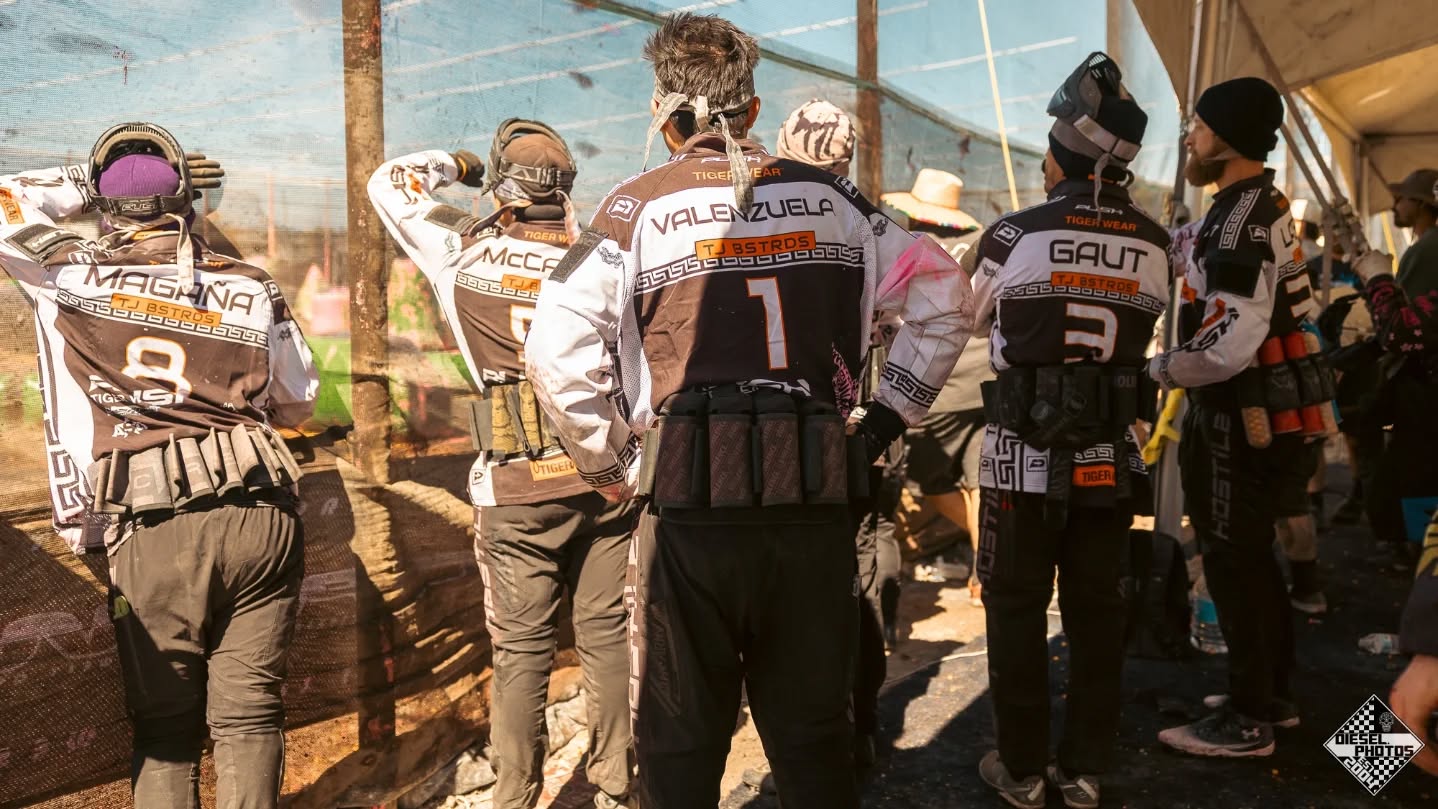 Another great day for paintball. Spent more time shooting film, and chit chatting. So a smaller pitbits of the usual suspects. Good work as always @playwcppl, congrats @losangelescollision Good seeing everyone! #DieselPhotos #paintball #paintballing #photography #socal