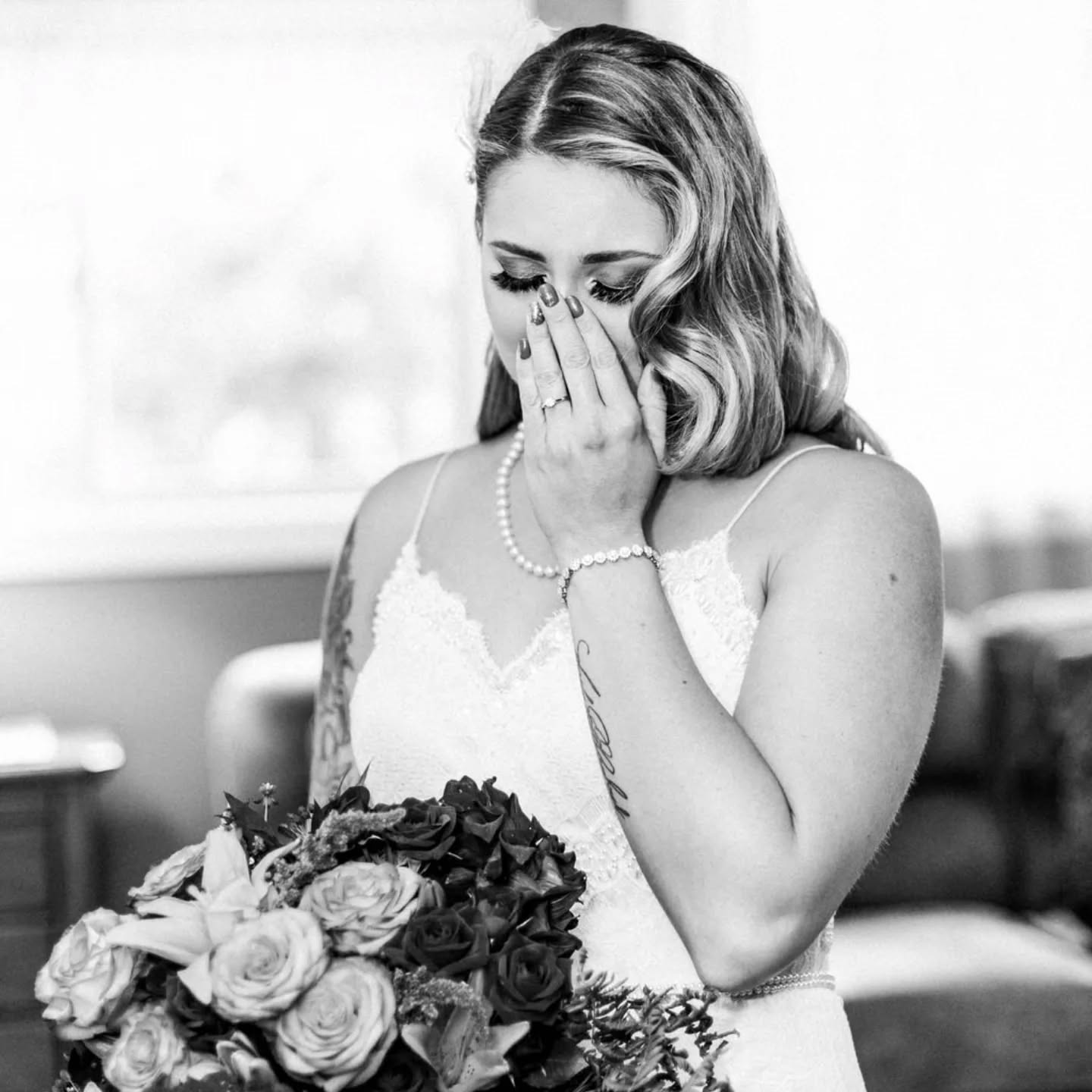 There is something magical and powerful about seeing yourself for the first time on your wedding day.
And yet, this moment is often overlooked. We make sure it happens.
