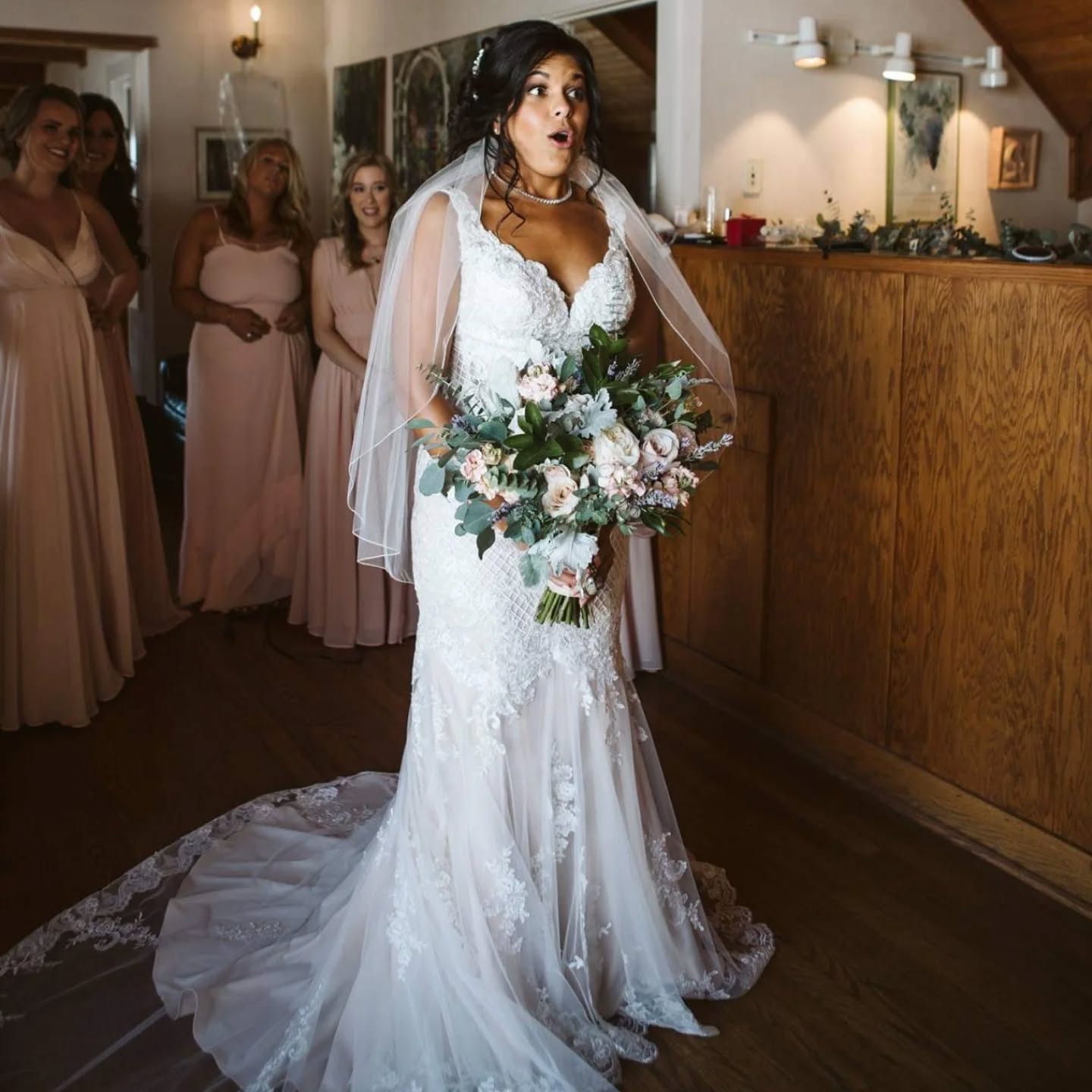 There is something magical and powerful about seeing yourself for the first time on your wedding day.
And yet, this moment is often overlooked. We make sure it happens.
