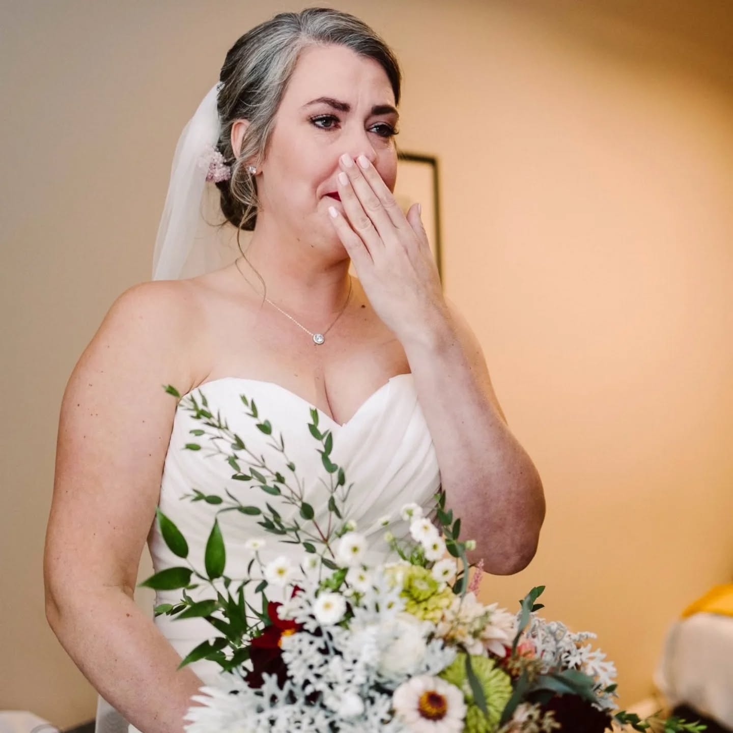 There is something magical and powerful about seeing yourself for the first time on your wedding day.
And yet, this moment is often overlooked. We make sure it happens.